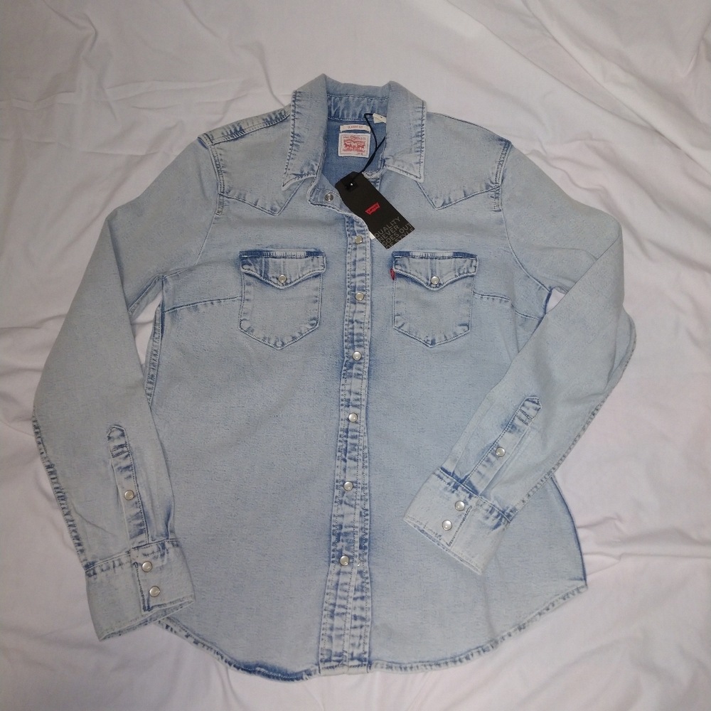 Levi's jean jacket. - Picture 6 of 13
